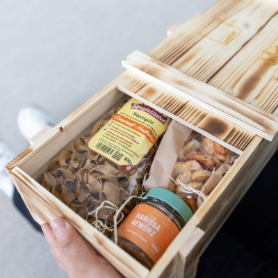 Geschenkkiste f&uuml;r Jubil&auml;um