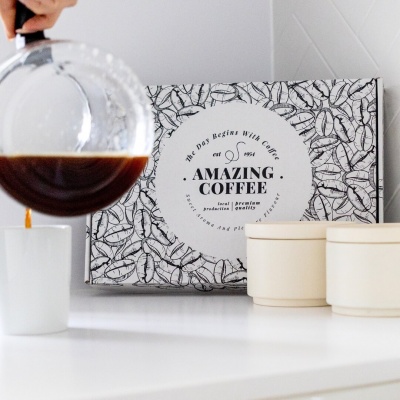 Hinged boxes individually printed