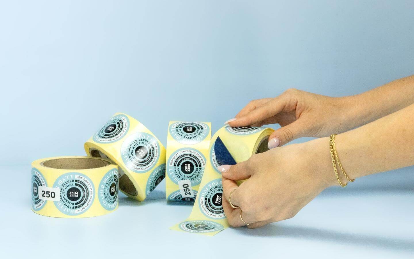 Rollenetiketten für Marketing